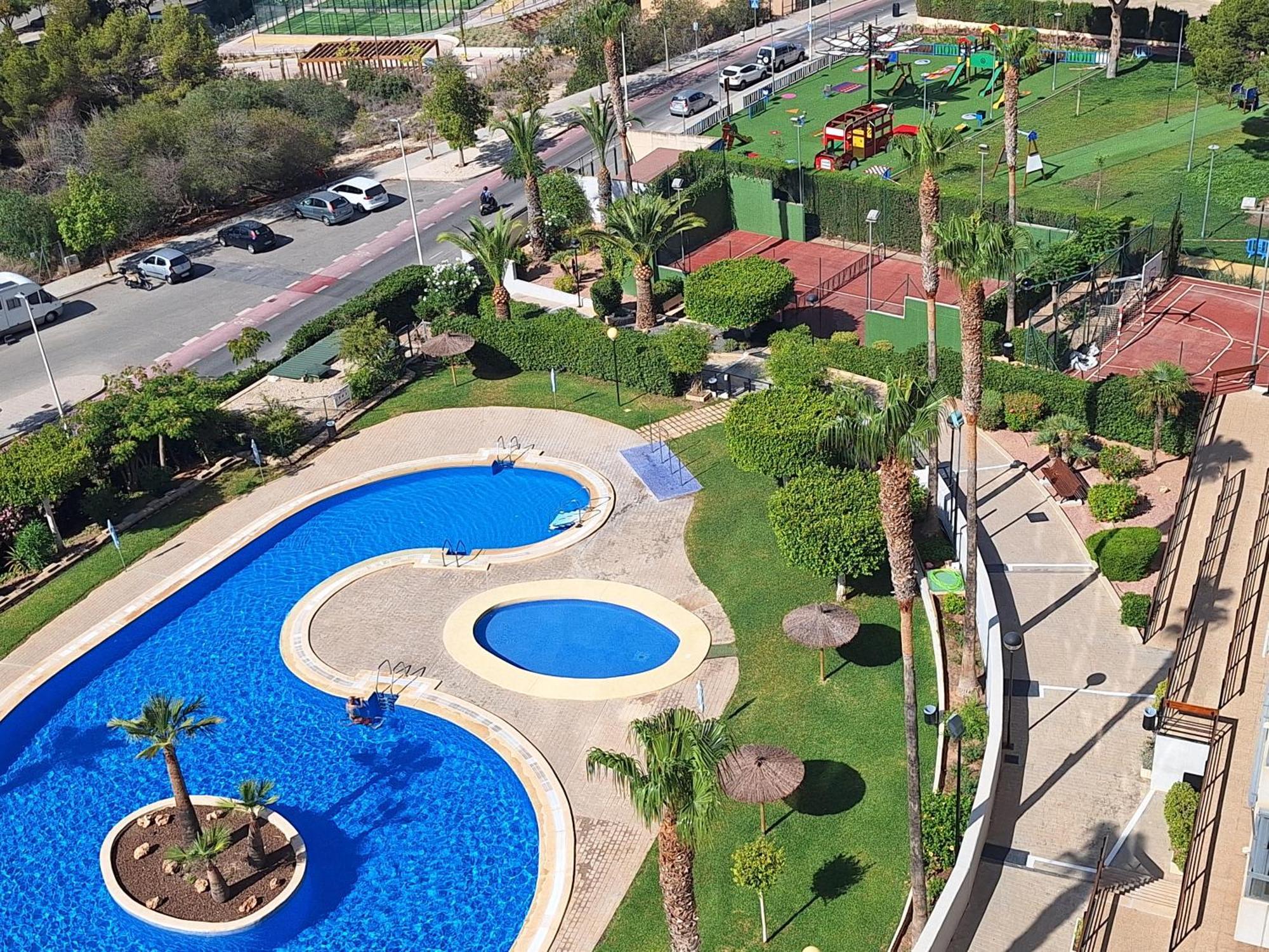Apartamento Las Marinas, Apartamento Muy Amplio Cerca De La Playa Benidorm Exterior foto